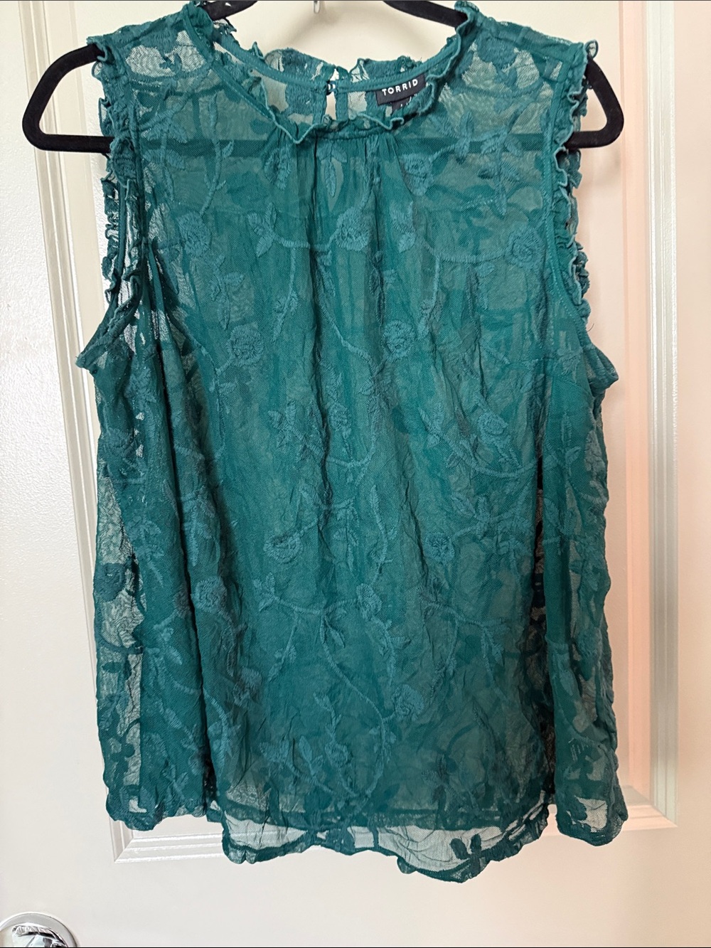 torrid green sheer Lace Sleeveless Camisole top 1 14 16